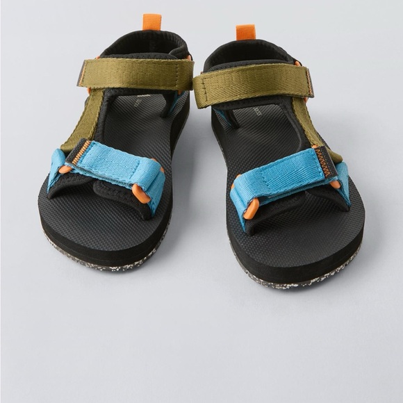 🌈 3 for $20 🌈 Colorful Kids' Sandals - Picture 5 of 8